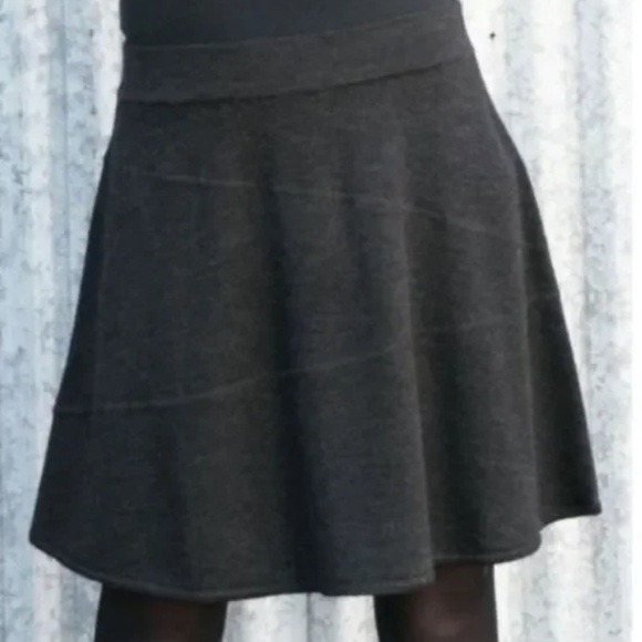 Krimson Klover Dresses & Skirts - Krimson Klover merino wool full swing skirt M
